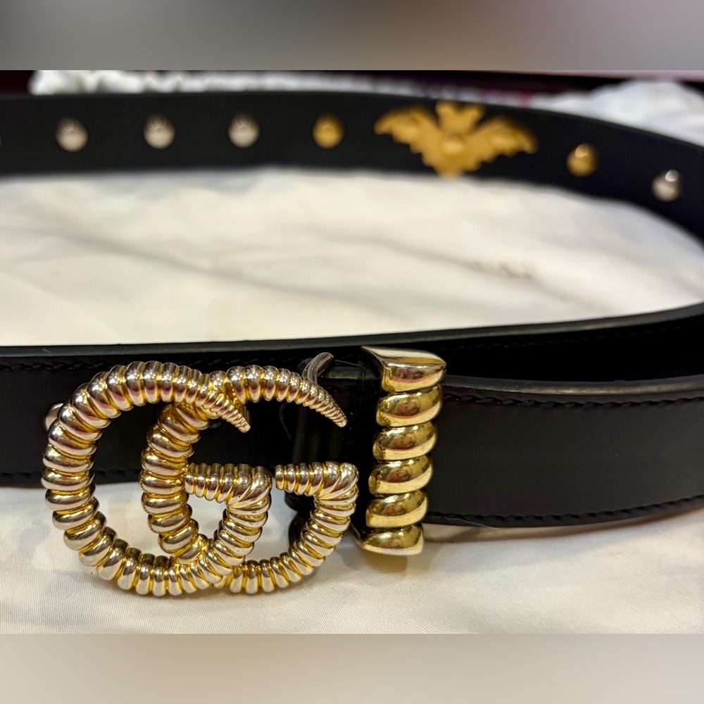 GUCCI Black Leather Double G Buckle Studded Belt Accents and Bat Detail🔥 EUC!! - Picture 12 of 16